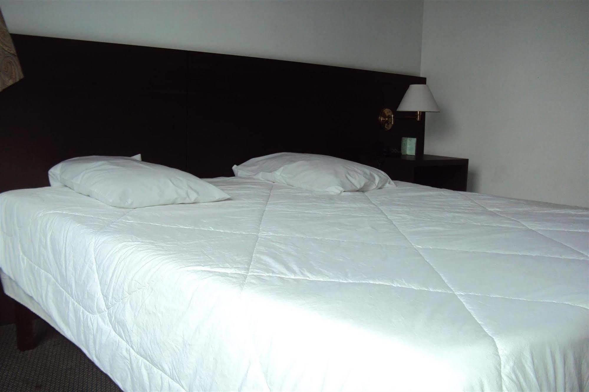 Hotel Itamaraty กูรีตีบา ภายนอก รูปภาพ