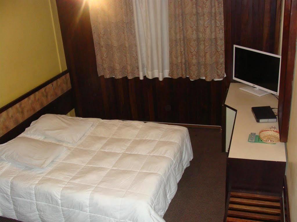 Hotel Itamaraty กูรีตีบา ภายนอก รูปภาพ